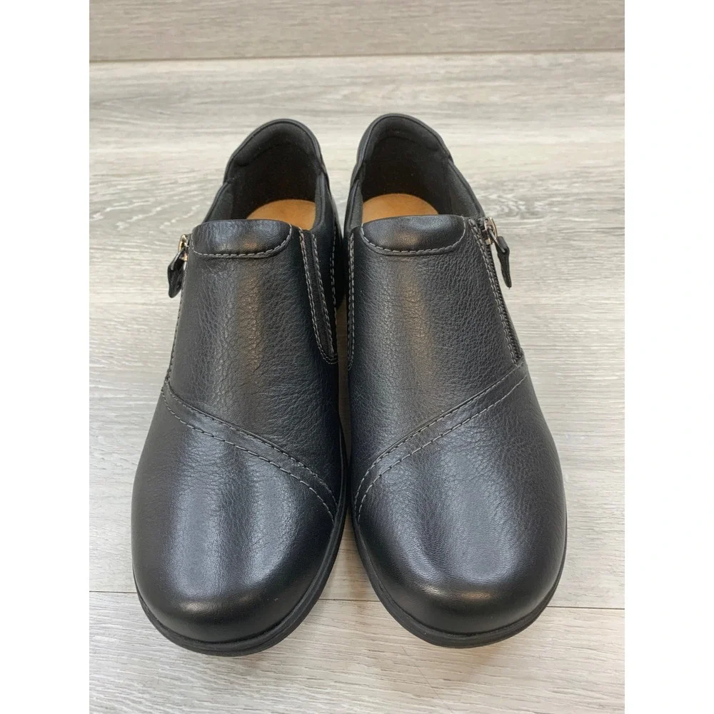 Clarks collection black